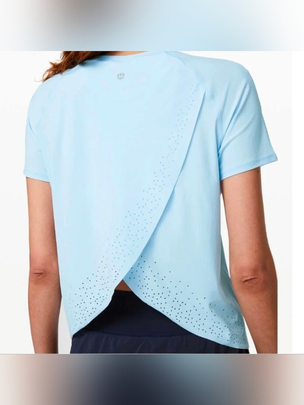 lululemon athletica Light Blue Short Sleeve Overlap Back Tee Size 6